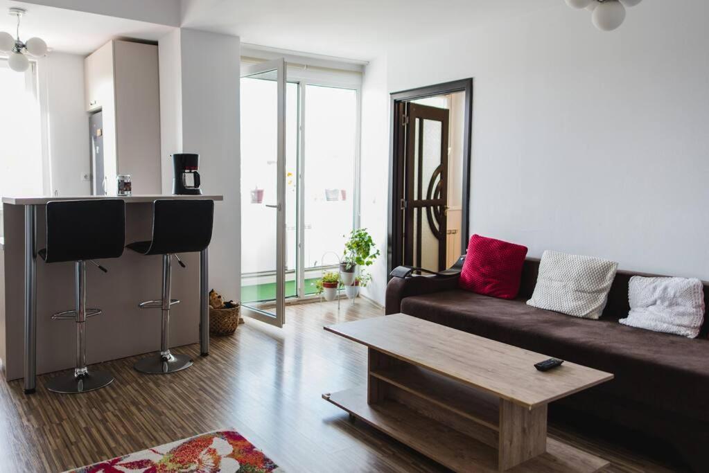 2 Bedroom Apt Park Belvedere Sibiu Buitenkant foto